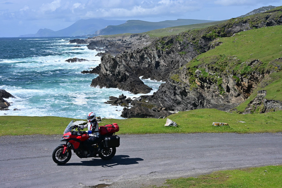 Irland lockt mit Kliffs und Kurven zu unvergesslichen Motorradreisen